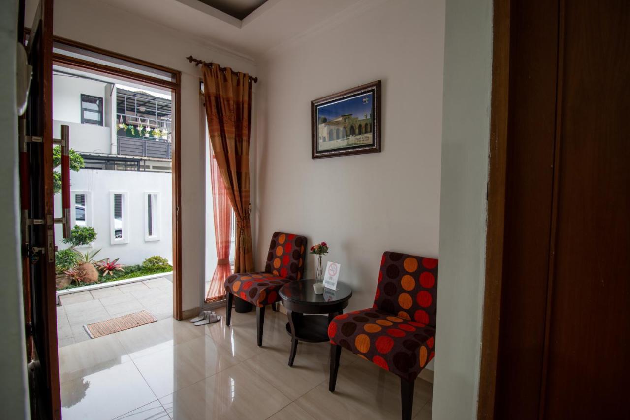 Spacious, White-Villa Belgareti @Kiara Condong Bandung Bagian luar foto